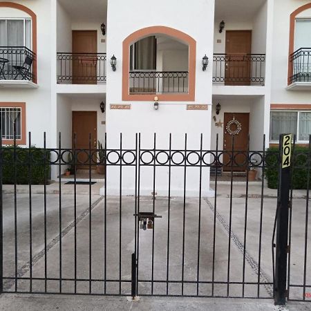 Departamento Vesuvio Apartment Плая дел Кармен Екстериор снимка