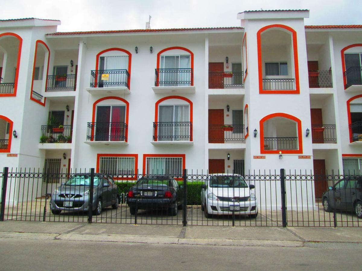 Departamento Vesuvio Apartment Плая дел Кармен Екстериор снимка