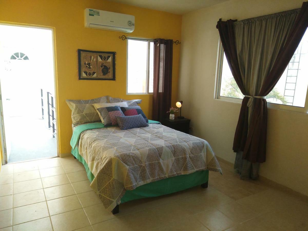 Departamento Vesuvio Apartment Плая дел Кармен Екстериор снимка